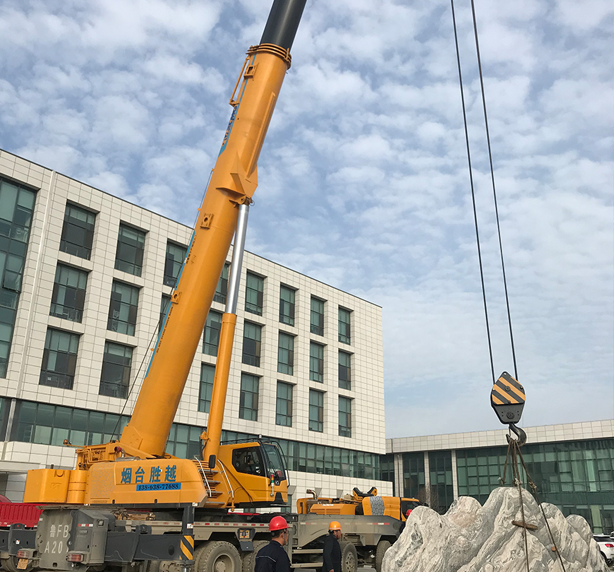 2019年萬華辦公樓景觀石